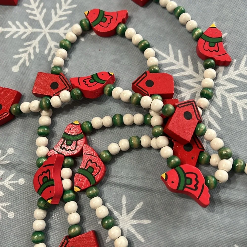Vintage Wooded Beaded Bird & Birdhouse Garland